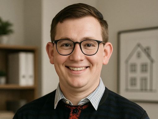 KI-Agenten Peter nimmt Telefonate, erkennt Anliegen in Echtzeit, qualifiziert sie automatisch und leitet sie gezielt an die richtigen Mitarbeiter weiter 